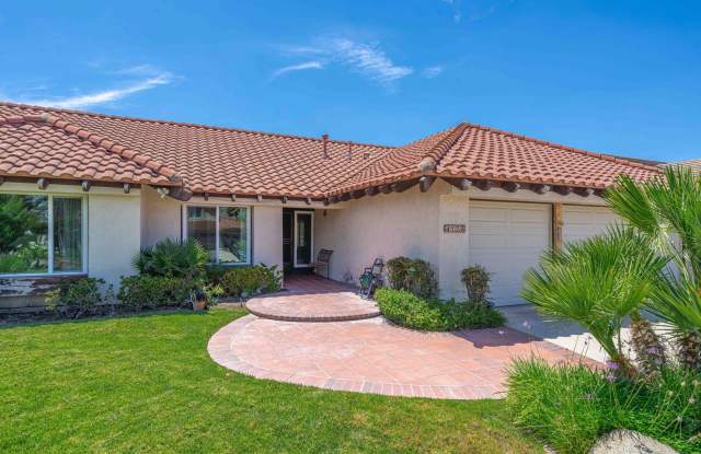 Move-In Ready Yorba Linda Home Featuring New Kitchen, Flooring & Primary Bath Gallery 3
