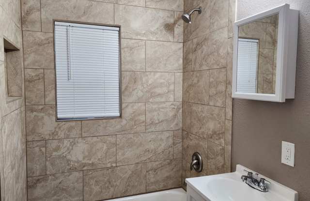 Newly reconstructed/remodeled Duplex Gallery 4