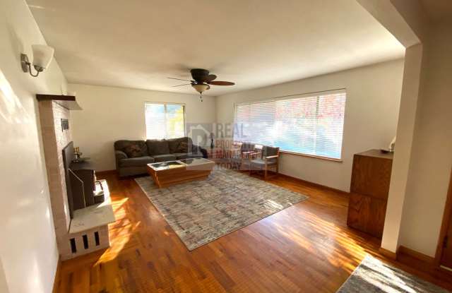 10615 Wright Bliss Road North West Gallery 2