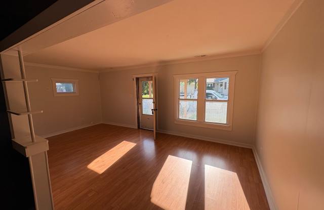 627 Houser Drive Gallery 3