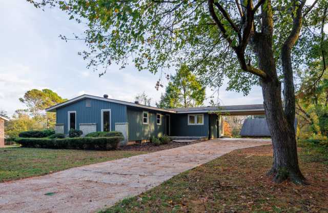 1002 Woodbine Road photos photos