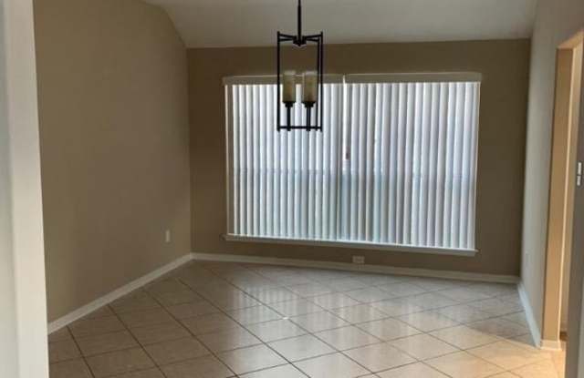 20227 Avery Point Dr Gallery 4