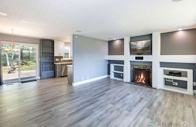 Charming 3-Bedroom Home in a Quiet Cul-de-Sac photos photos