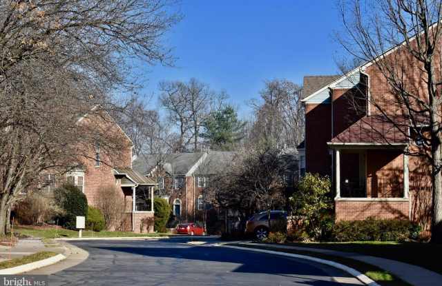 1448 PARK GARDEN LN Gallery 3