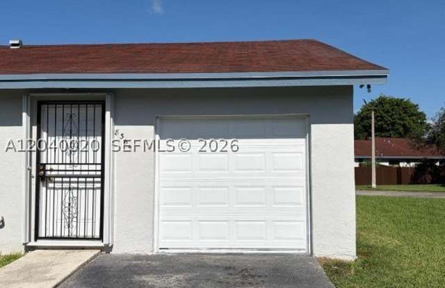 28364 SW 140th Pl Gallery 2