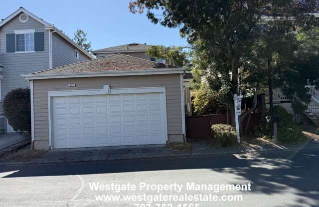 Beautiful Home in McNear Landing, 3 Bedroom/3 Bath Gallery 1
