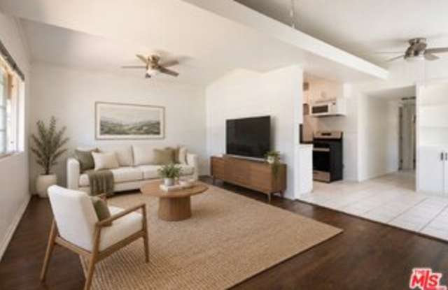 12844 Short Avenue Gallery 2