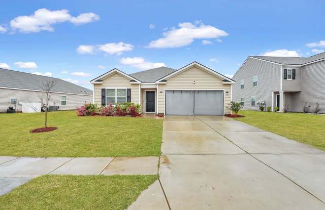 4 Bed, 2 Bath Gem in Park West | 2 Weeks Free Rent Gallery 3