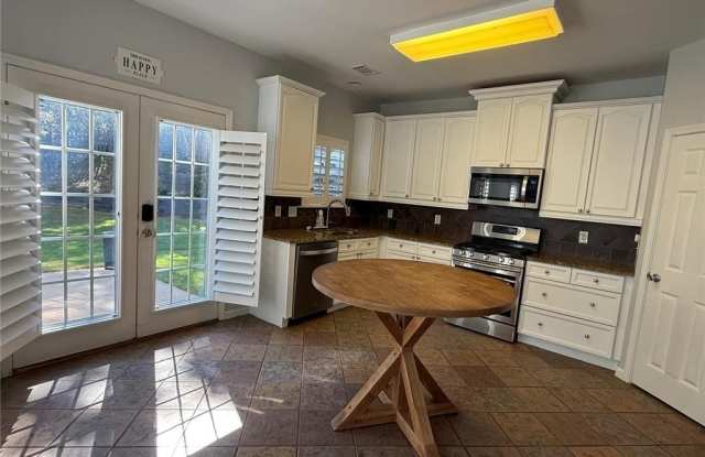 6630 Grove Crossing Court Gallery 3