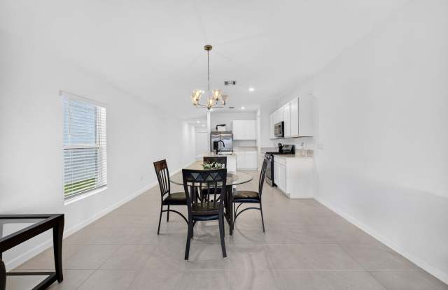 5876 NW Sweetwood Drive Gallery 3