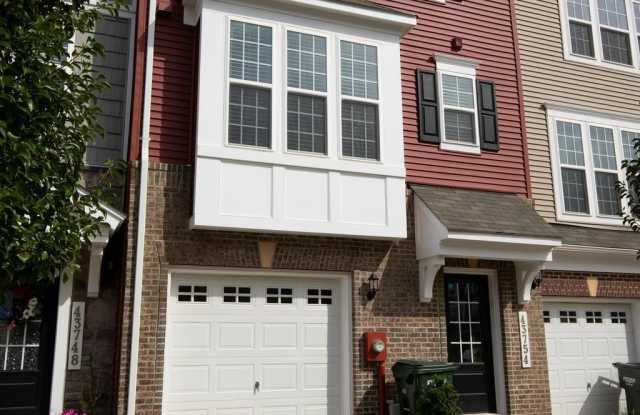43754 WINTERBERRY WAY photos photos