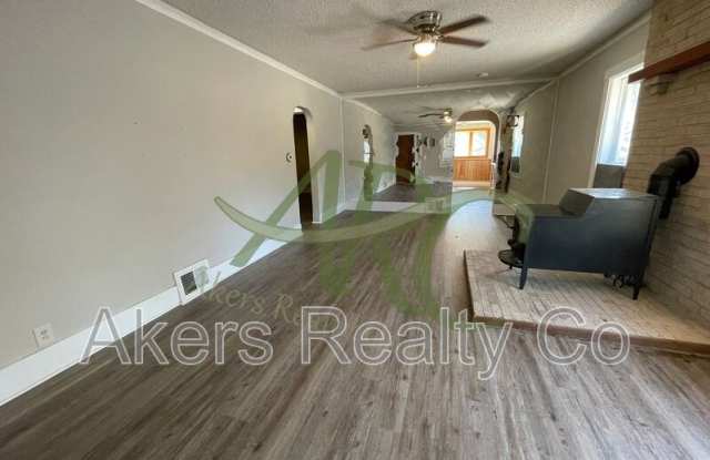 524 Belmont Ave Gallery 4