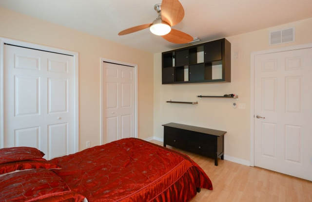 Lakeside Village Townhouse 2 Bedroom  2.5 Bath Available for Short-Term Rental photos photos