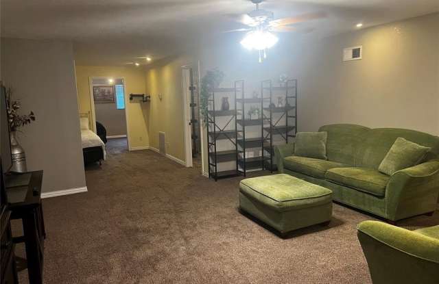 490 Blakely Lane photos photos