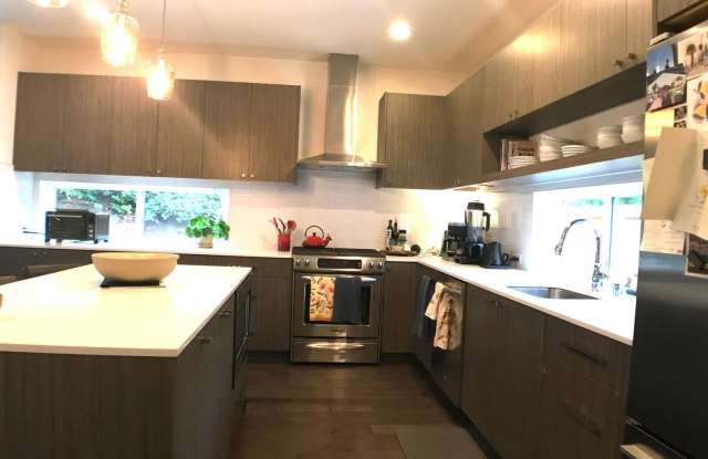 13751 Wayne Pl. N. Gallery 4