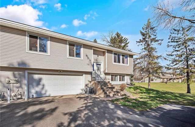 3 Bedroom 2 Bath Townhome with 2 Ensuite Bedrooms plus 2-Car Garage, Deck, Pets OK! photos photos