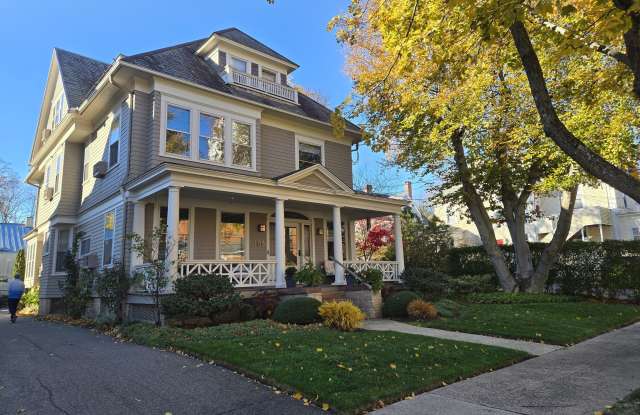 188 Cold Spring Street unit: 3 photos photos