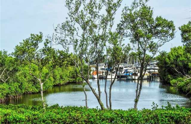 422 BAHIA BEACH BOULEVARD - 422 Bahia Beach Boulevard, Ruskin, FL 33570