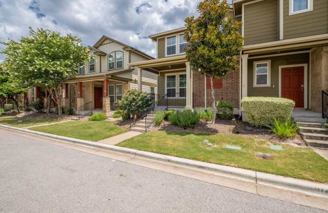 Charming 3 Bedroom, 2.5 Bath Townhouse in Cedar Park Town Center! Gallery 3