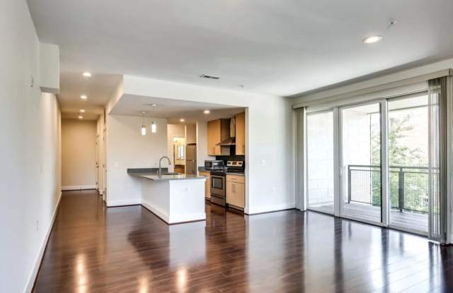 1212 East Apartments Gallery 3