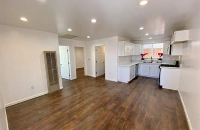Beautiful Newly Built 2 bed 1 bath back house located in Westminster! photos photos