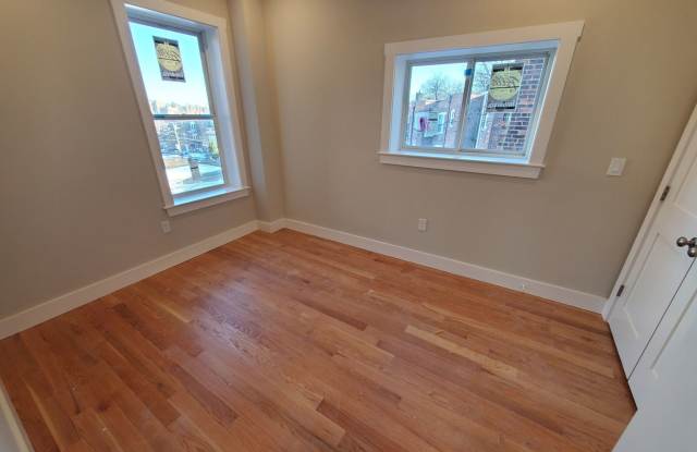 Charming 3 Bedroom Gallery 4