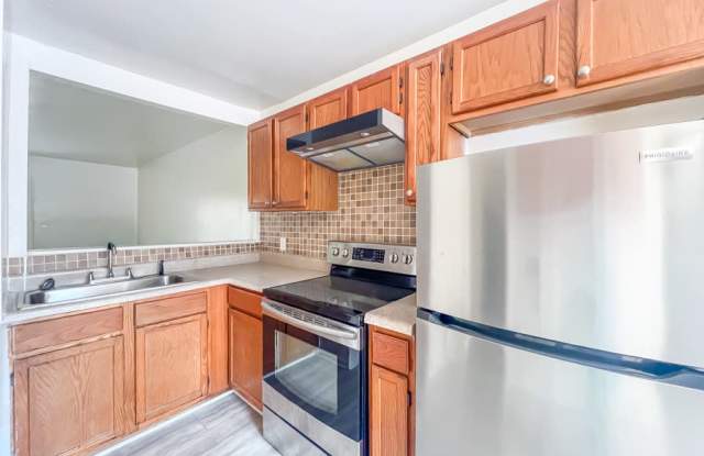 32 Fox Hill Dr photos photos