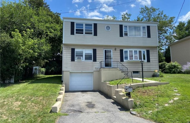 15 Westview Avenue - 15 Westview Avenue, Rye Brook, NY 10573