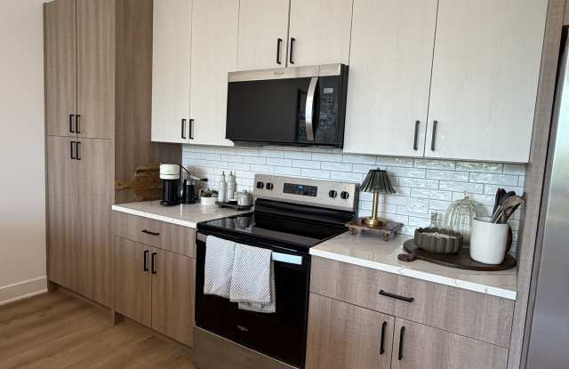 1621 W 13th St photos photos