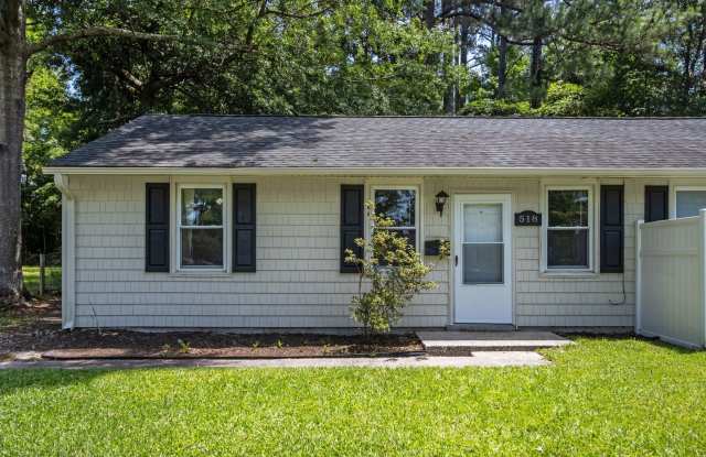 Welcome to Elm Street! - 518 Elm Street, Jacksonville, NC 28540