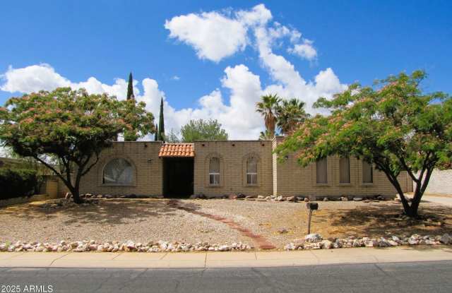 632 SUFFOLK Drive - 632 Suffolk Drive, Sierra Vista, AZ 85635