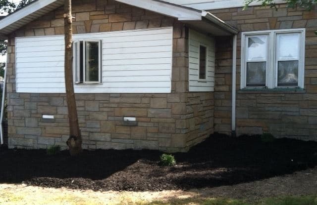 807 E. Midlothian Blvd. - 807 East Midlothian Boulevard, Boardman, OH 44502