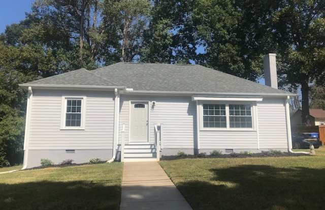 306 West Ave - 306 West Avenue, Troutman, NC 28166 306 West Ave - 306 West Avenue, Troutman, NC 28166