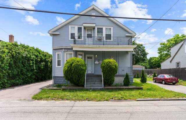 121 Farmington Avenue - 3 photos photos
