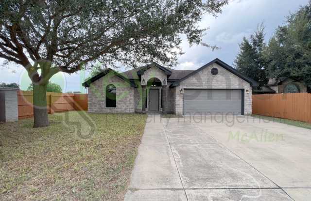Beautiful 3b /2 bath home in McAllen photos photos