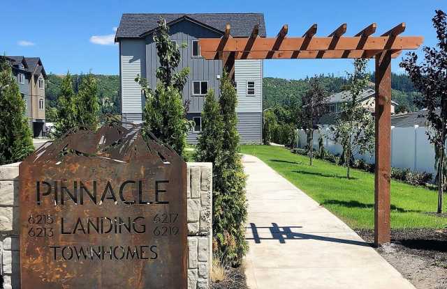 Pinnacle Landing Townhomes - Two Bedroom Townhouse photos photos