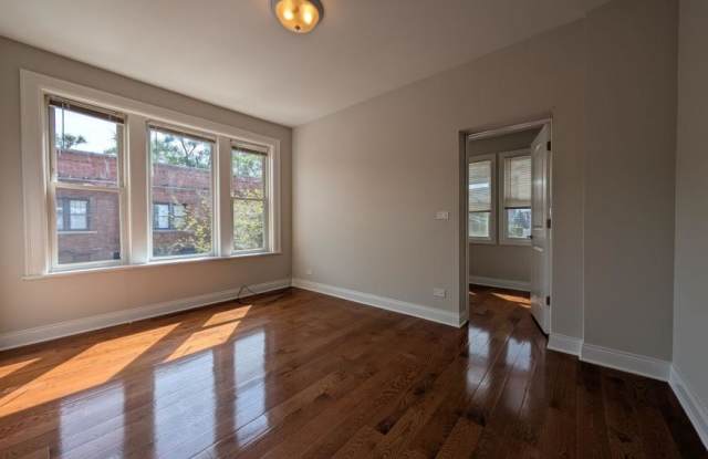 3050 North Milwaukee Ave. photos photos