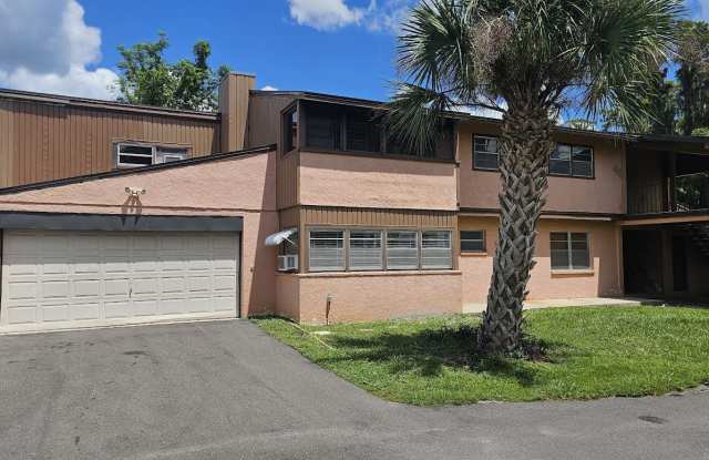21335 Coakley Ln Gallery 1