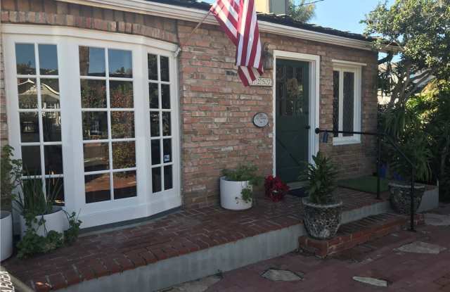 1257 Catalina Gallery 2