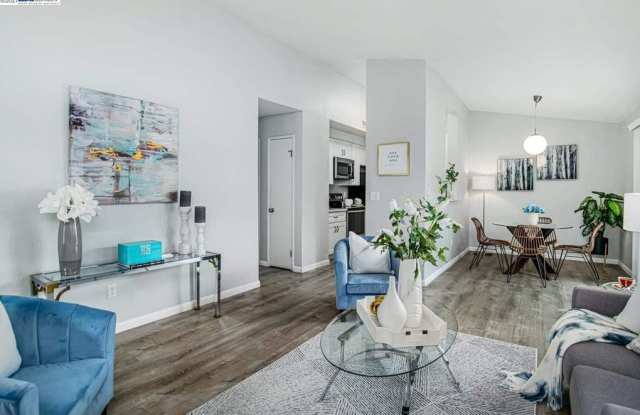 7124 Cross Creek Circle Gallery 4