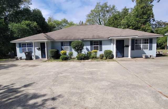 909 Washington Avenue unit: 4 photos photos