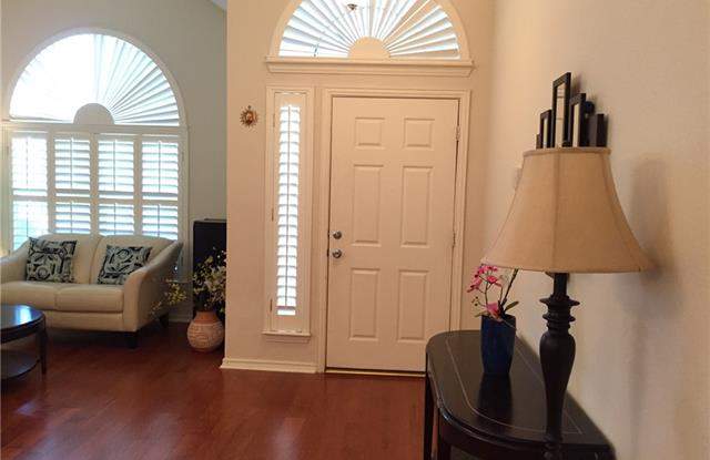 1305 Lakeridge Lane Gallery 4
