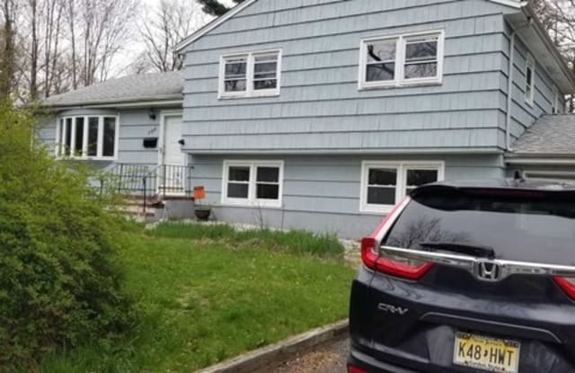 790 Paramus Road - 790 Paramus Road, Paramus, NJ 07652