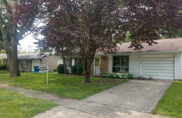 607 Ridgewood Court Gallery 2