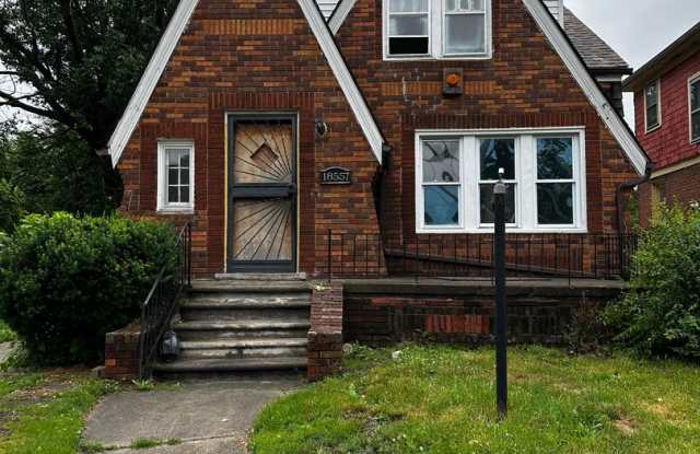 $1250 - Large 3 bedroom Home in Detroit photos photos $1250 - Large 3 bedroom Home in Detroit photos photos