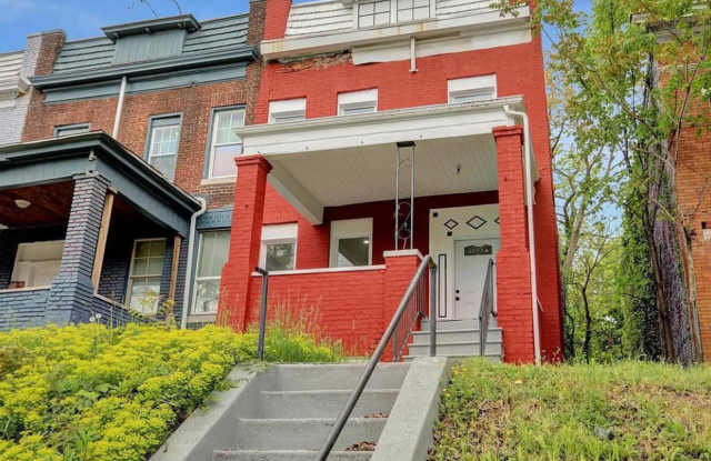 Beautifully Updated Townhome photos photos Beautifully Updated Townhome photos photos