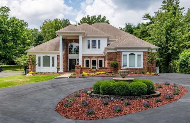 2621 North Ballas - 2621 North Ballas Road, Town and Country, MO 63131