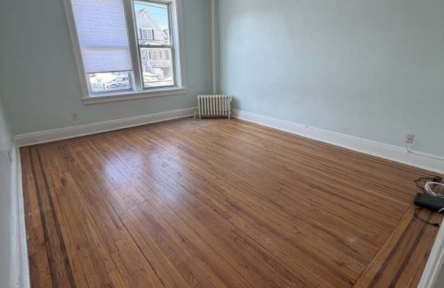 160 Avenue C Gallery 3