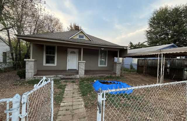 1615 S V St Gallery 2