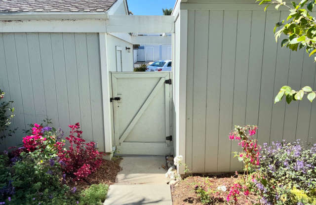 Goleta Townhouse Style Condo Available Now! Gallery 4